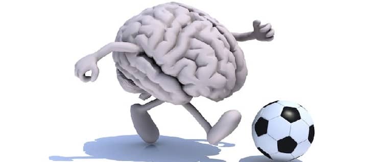 Как стать хорошим футболистом – Скорость бега или скорость перемещения мяча и интеллект?